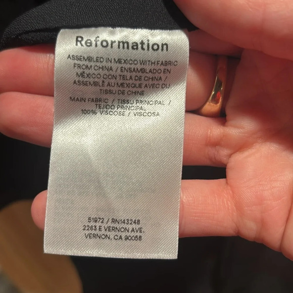 New REFORMATION Tessa black mini wrap dress - Picture 4 of 6